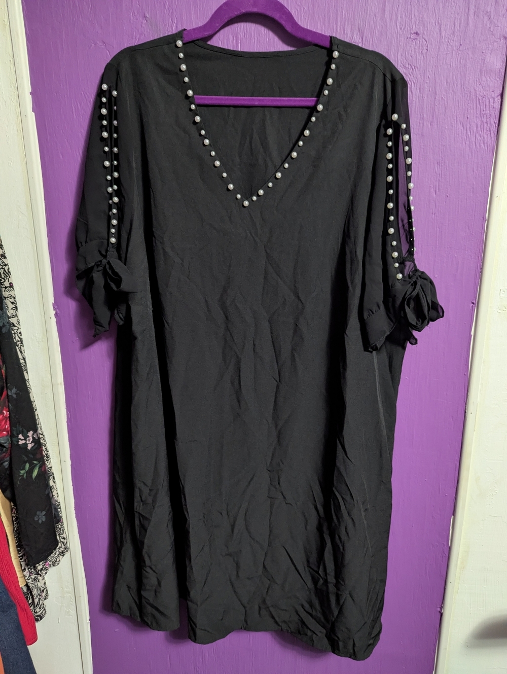 💜 Black V-Neck Pearl Detail Cold Shoulder Short Sleeve Midi Dress 3X 22 24